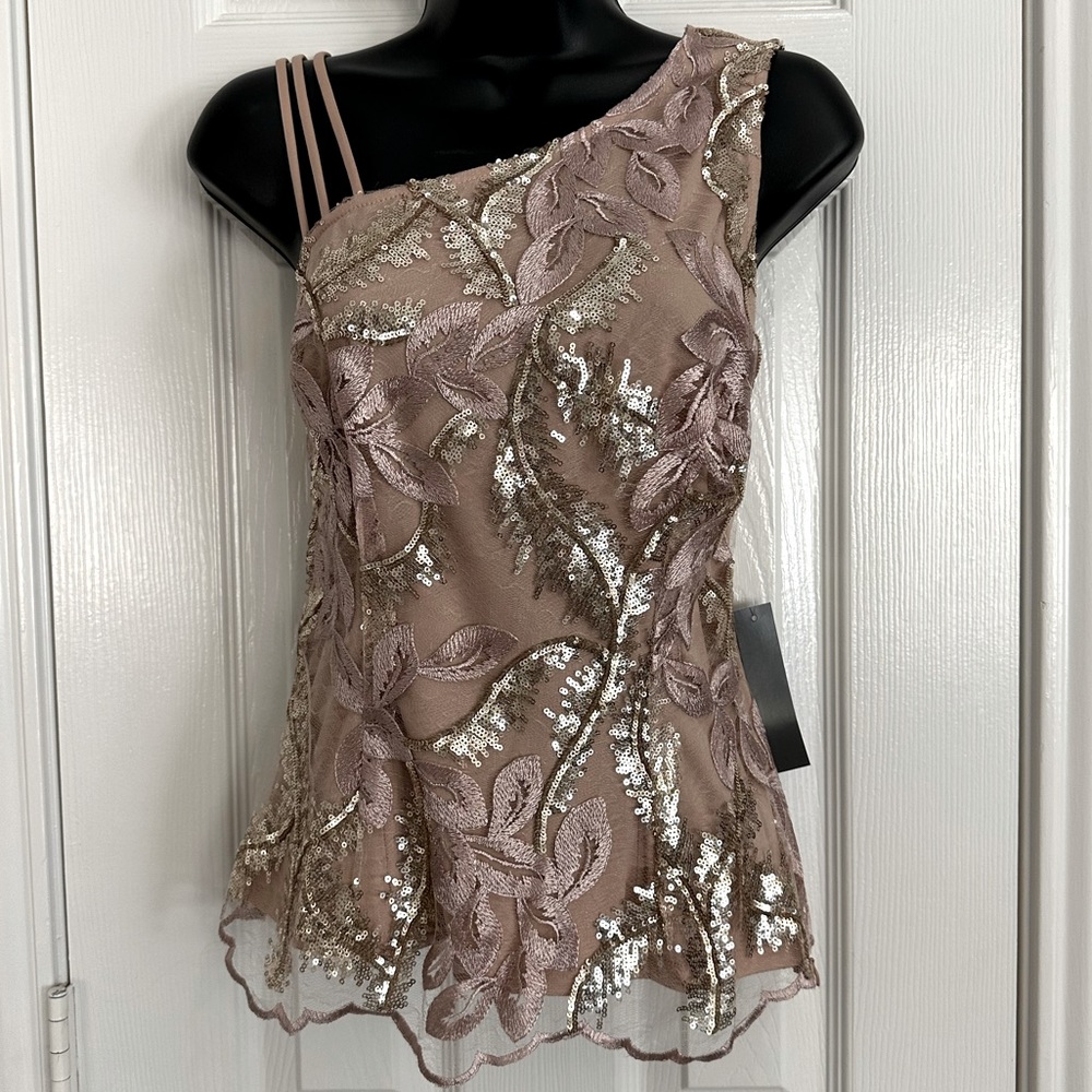 Venus One shoulder sequenced top.